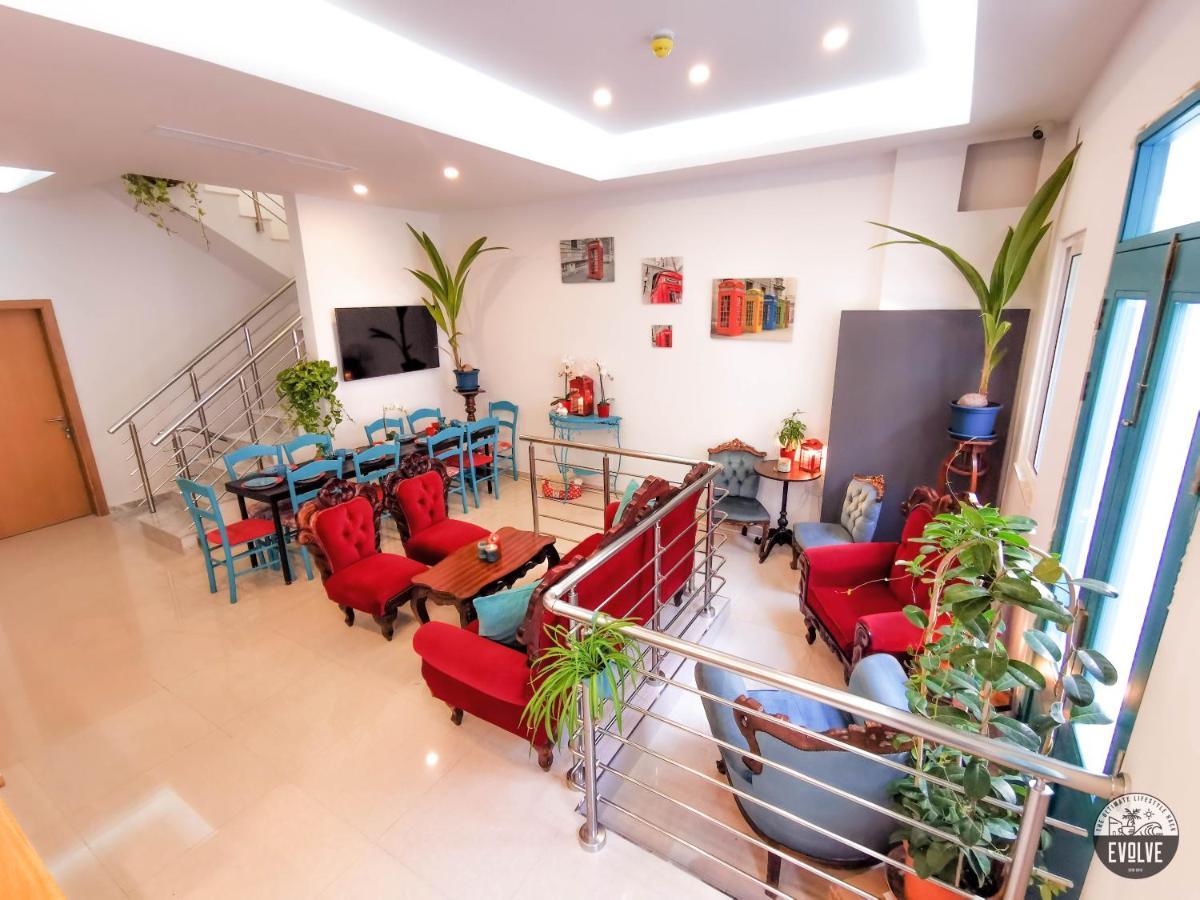 Evolve Coliving Guesthouse سليمة المظهر الخارجي الصورة