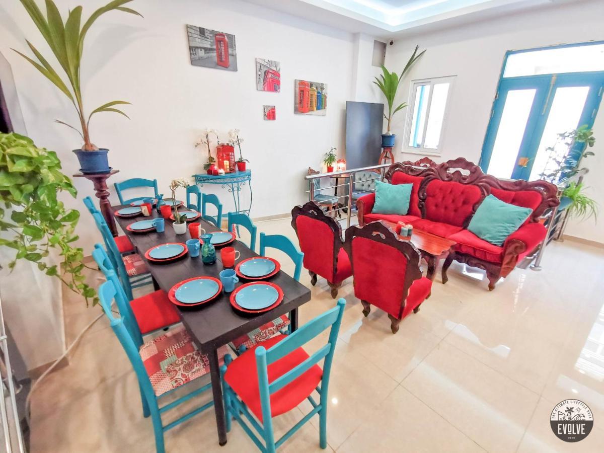 Evolve Coliving Guesthouse سليمة المظهر الخارجي الصورة